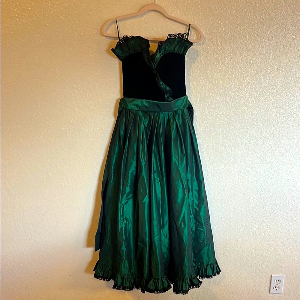 Vintage Green and Black Prom Dress Gothic prom dress emmo prom dress